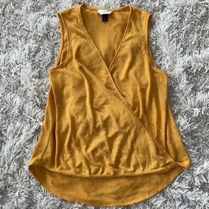 Universal thread sleeveless wrap top size xs